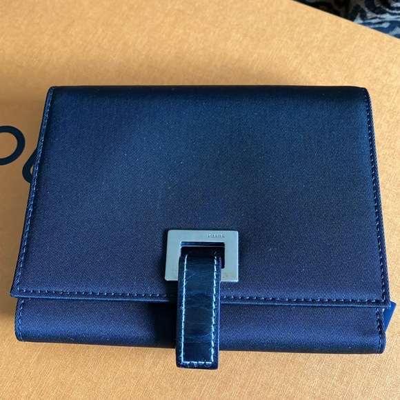 Vintage black wallet! 💋🖤❤️‍🔥 - Picture 15 of 15